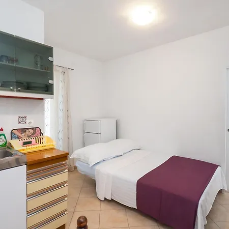 Apartment Violett