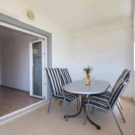 Violett Βόντιτσε