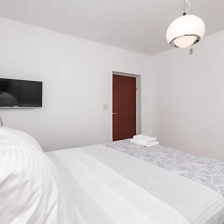 Violett Apartment *