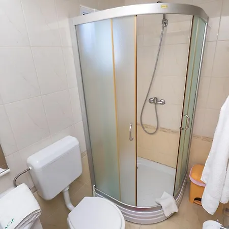 Violett Βόντιτσε