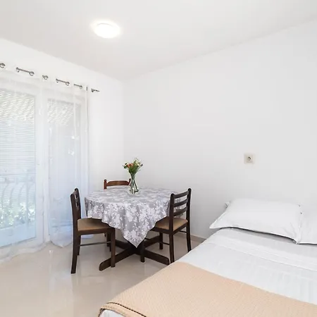 Διαμέρισμα Violett Βόντιτσε