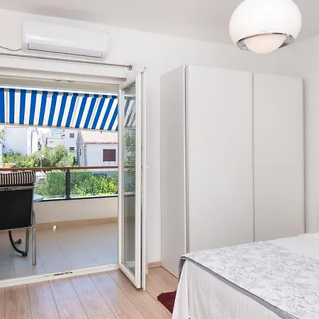 Διαμέρισμα Violett *